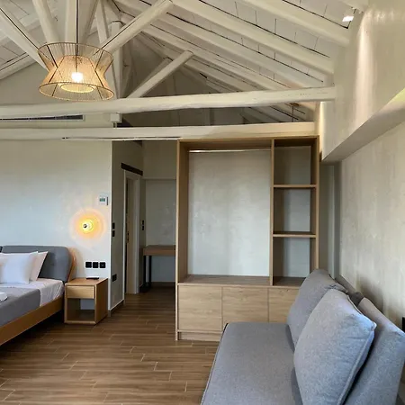 Hotel Terpou Stonehouse & 3*