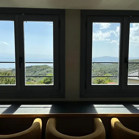 Terpou Stonehouse & 3* Volos